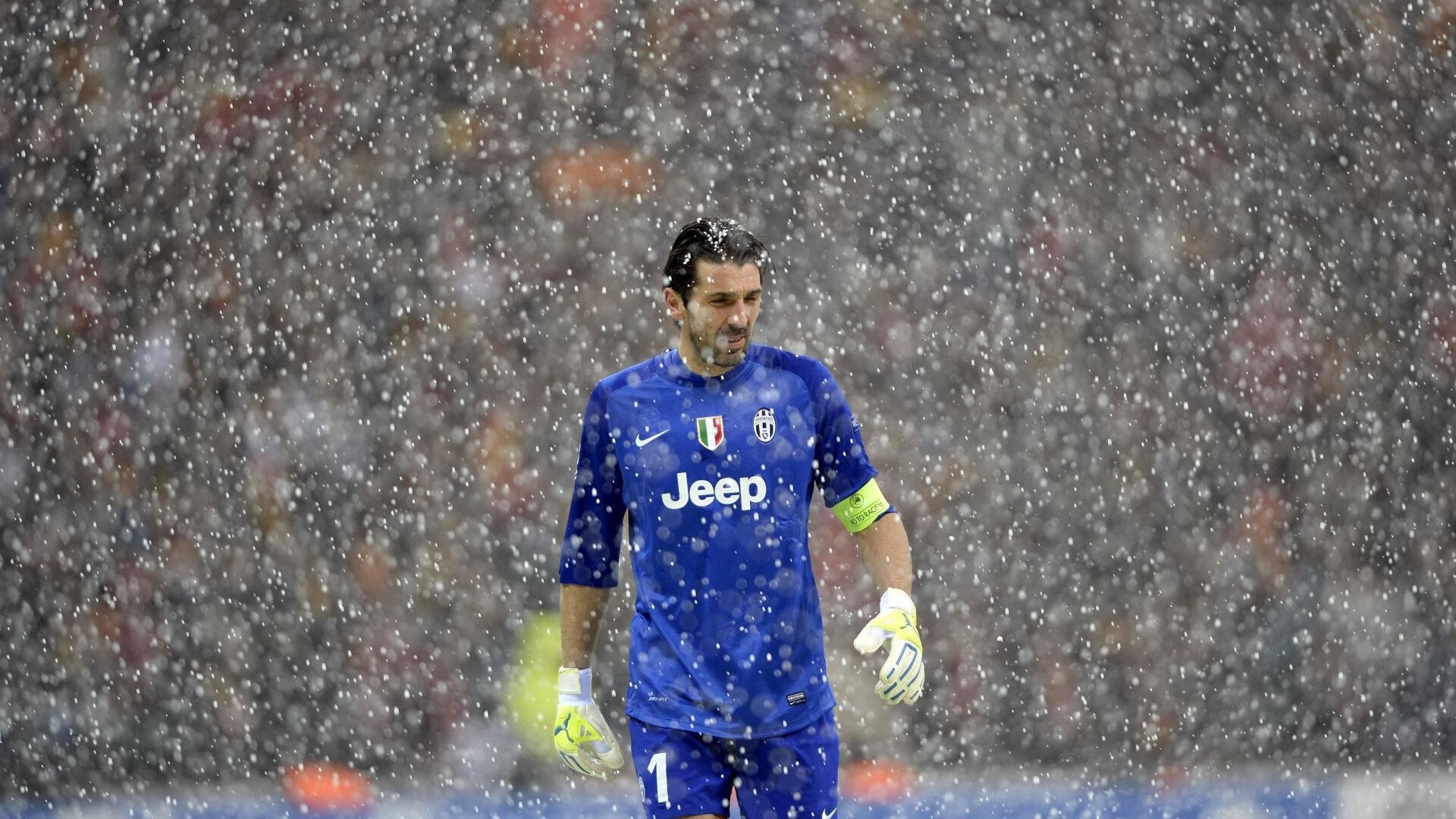 九游娱乐官网 (jiuyou)-维达德卡萨布兰卡计划举办国际足球训练营，促进交流，达维德卡拉布里亚