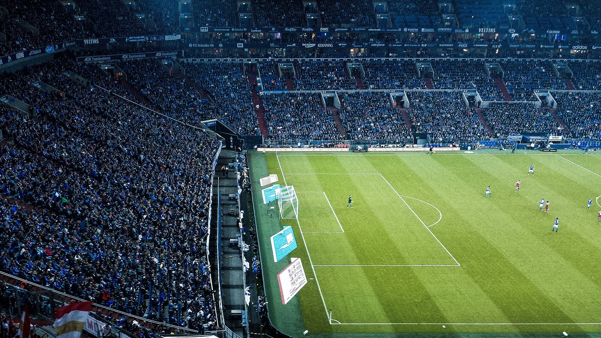 JIUYOU.COM-阿尔阿赫利计划举办青少年足球训练营，培养未来之星，阿尔阿赫利利马